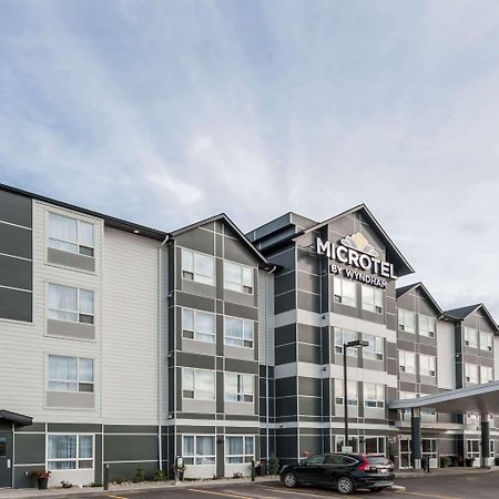 圣约翰堡麦克罗特套房酒店 Fort St. John 外观 照片